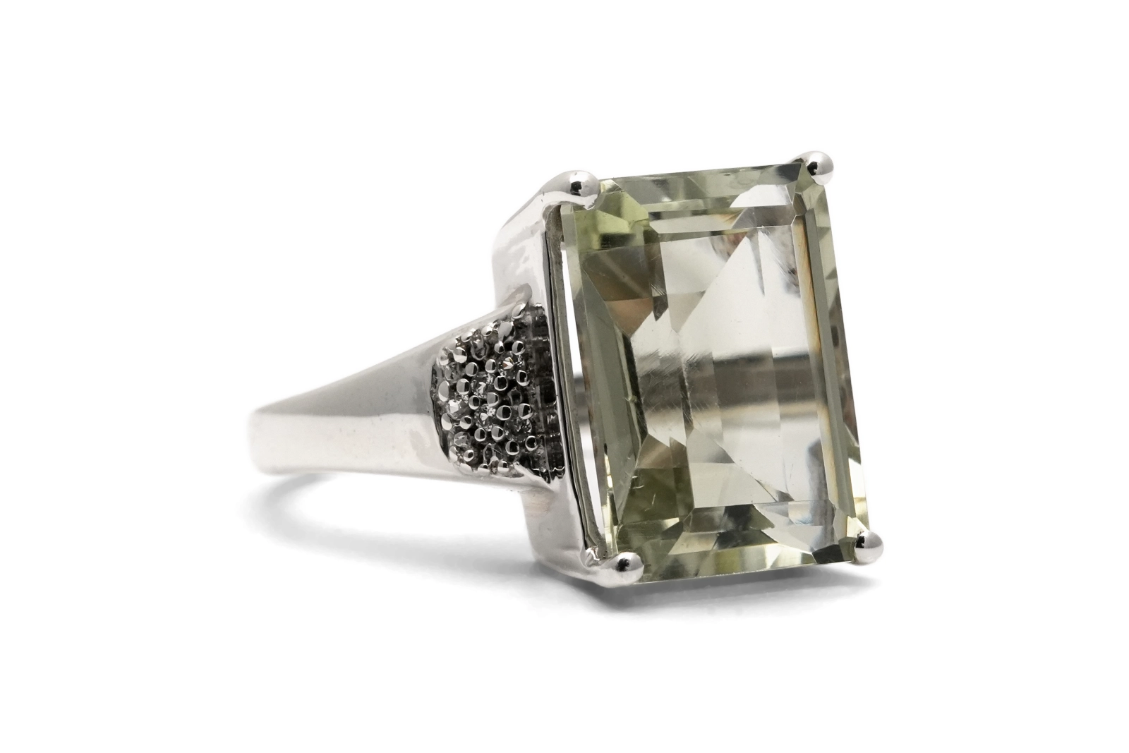 Bague contemporaine en argent 925 sertie d'une citrine et de zirconiums