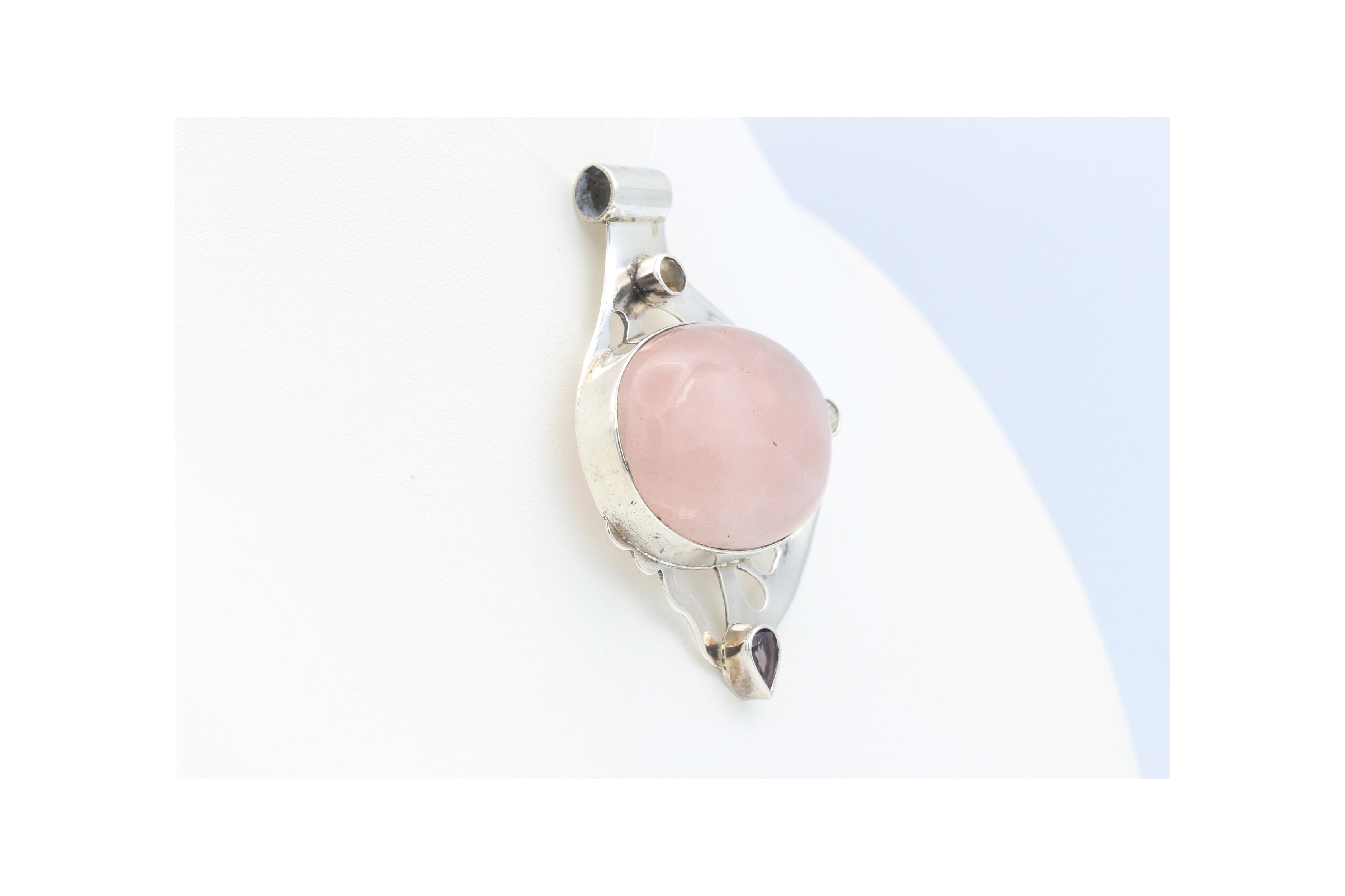Pendentif en argent 925, serti d'un quartz rose, d'une citrine, d'une topaze et d'une améthyste-The Vintage Workshop