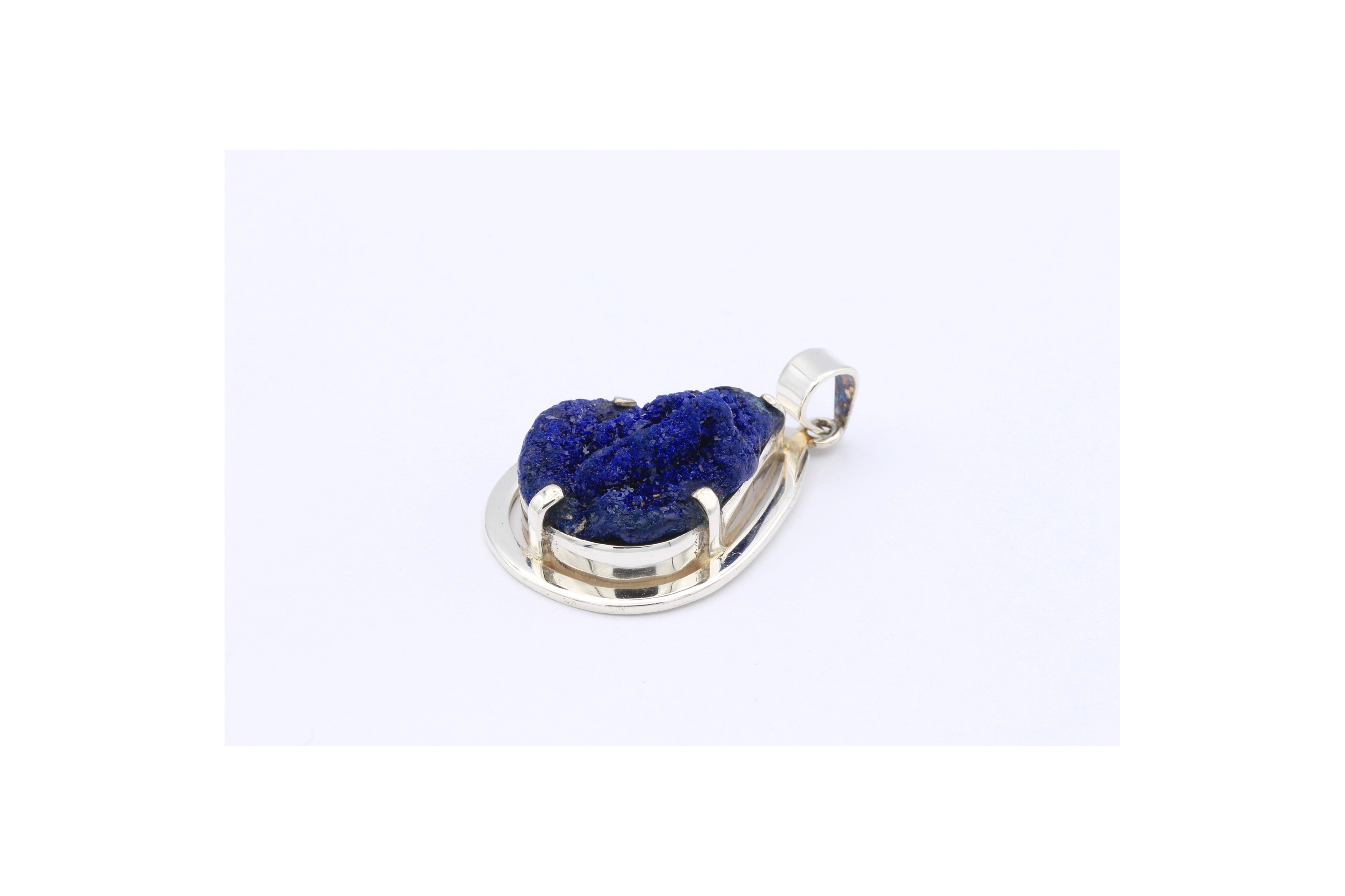 Pendentif contemporain en argent 925 et azurite brute-The Vintage Workshop