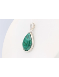 Pendentif moderne en argent 925 serti d'un cabochon de malachite-The Vintage Workshop