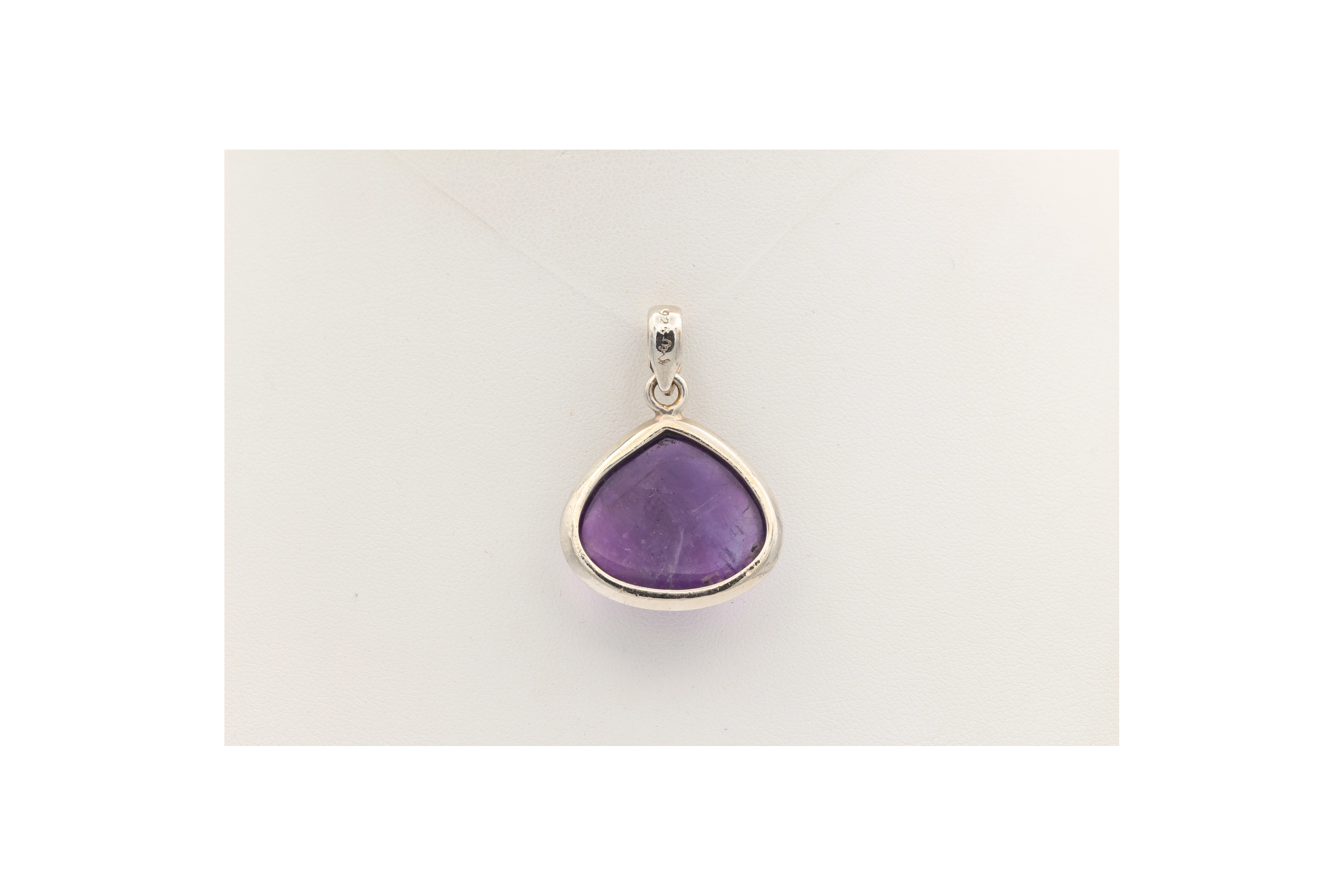 Pendentif contemporain en argent 925 serti d'améthyste-The Vintage Workshop