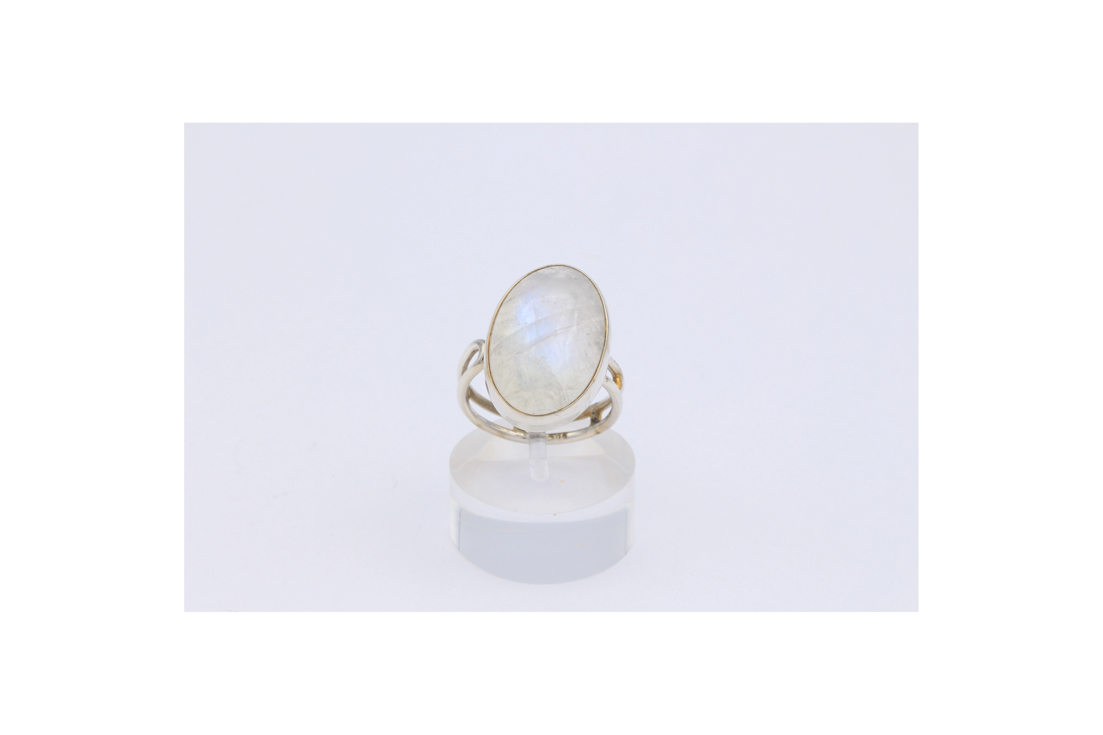 Bague contemporaine en argent 925 sertie de labradorite - - 1