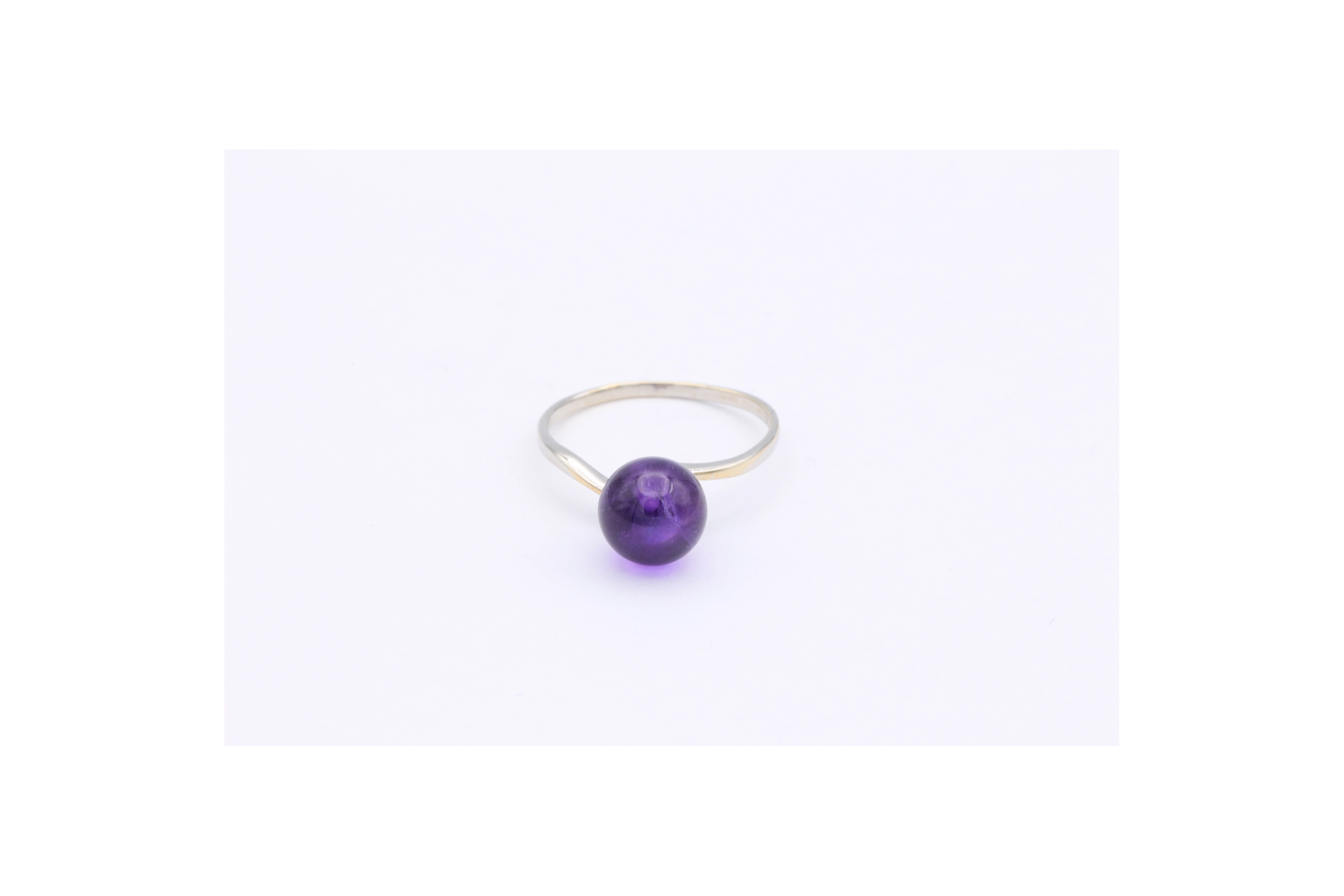 Bague contemporaine en argent 925 sertie d'améthyste - - 1