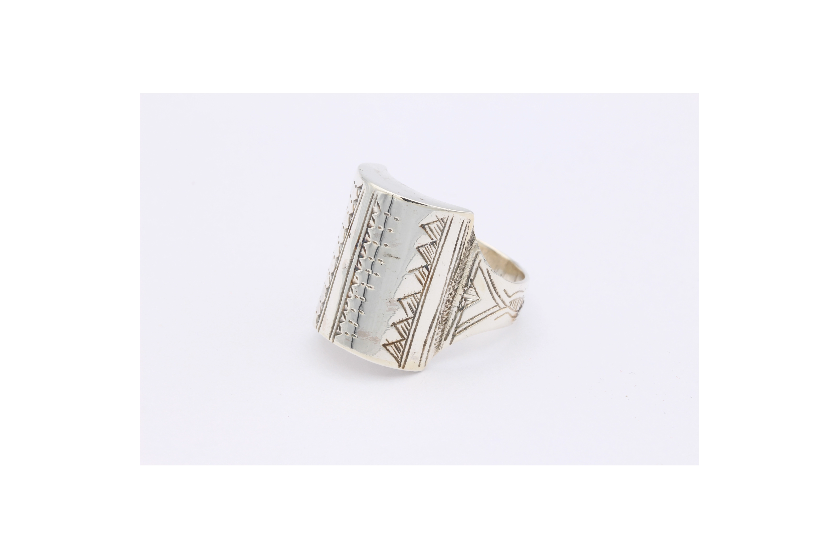 Bague "ethnique" contemporaine en argent 925-The Vintage Workshop