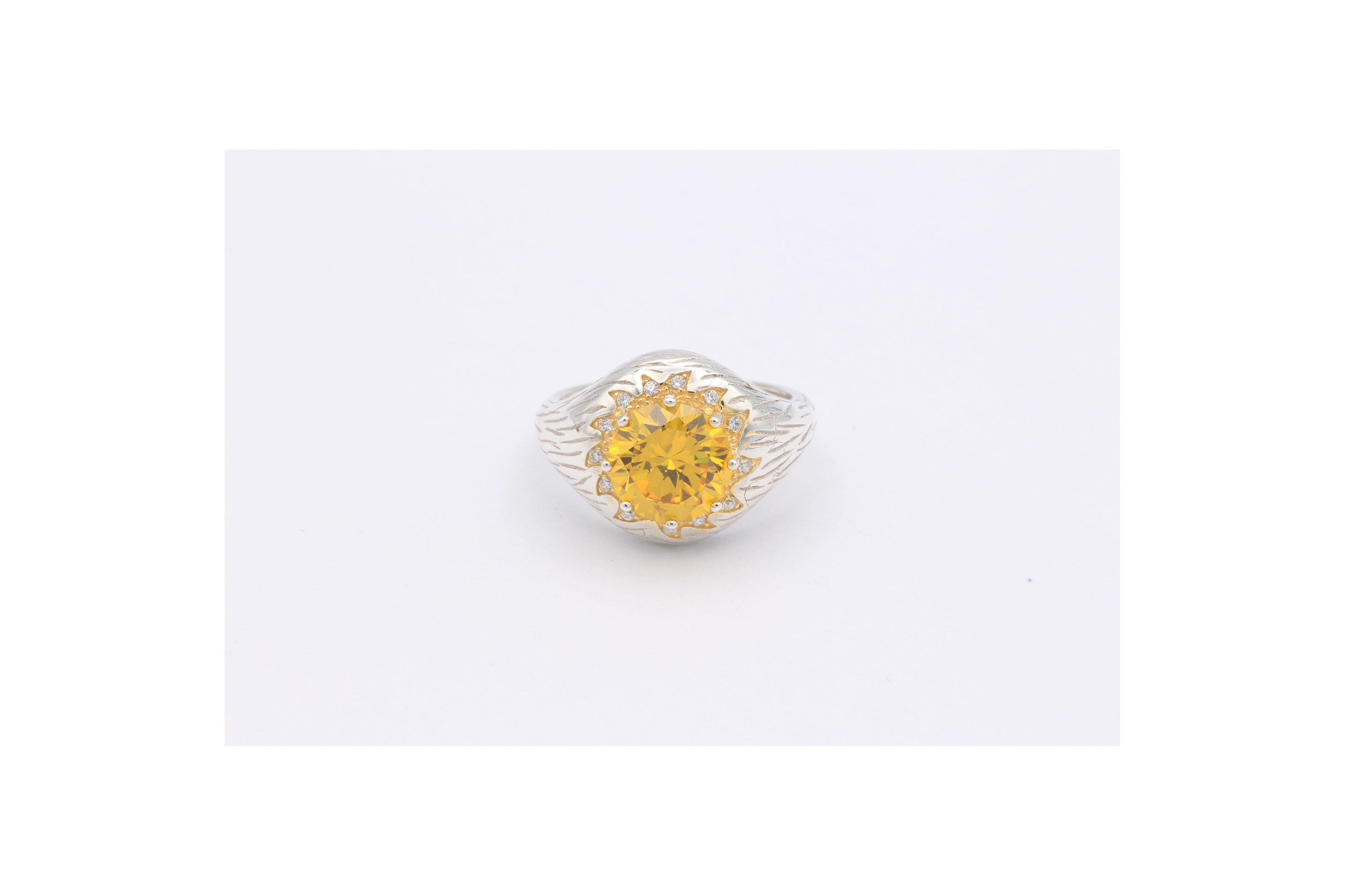 Bague contemporaine en argent 925 sertie de zirconium - - 1