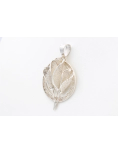 Pendentif contemporain en argent filigrané-The Vintage Workshop