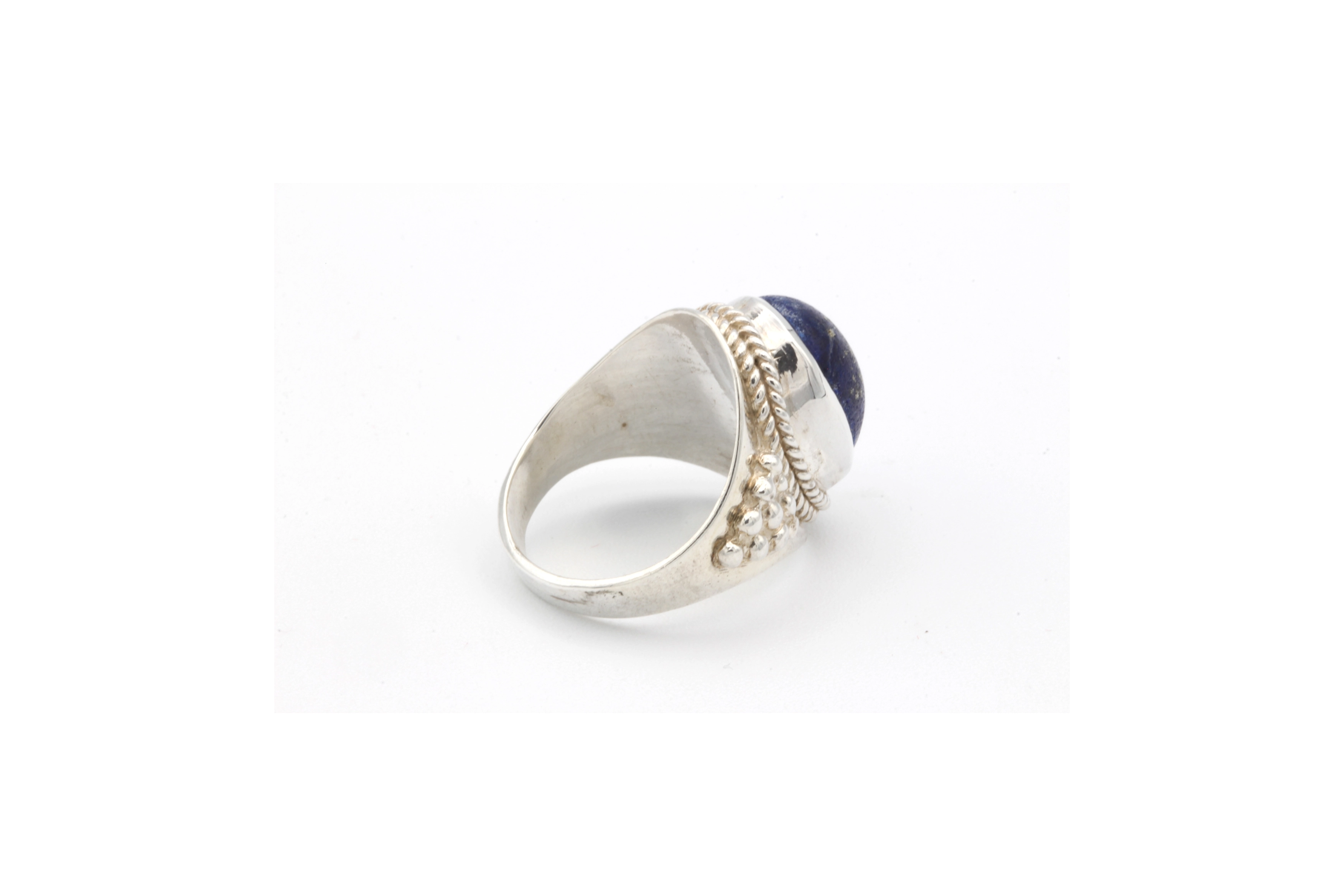 Bague contemporaine style indien en argent 925 sertie de lapis lazuli-The Vintage Workshop